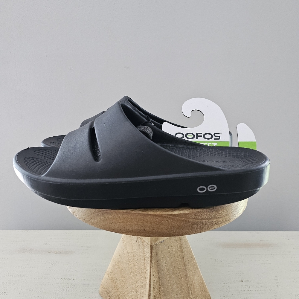 Oofos OOahh Slide Sandal Men's 8/Women's 10